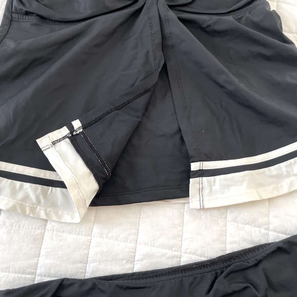 Jones New York black and white tankini - Picture 4 of 10